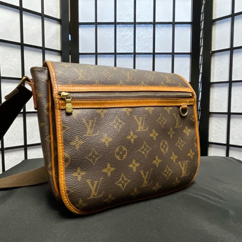 Authentic Louis Vuitton Monogram Bosphore